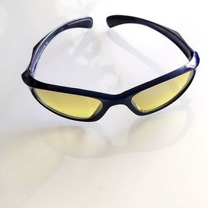 🕶️ Navy and Yellow Sunglasses 😎